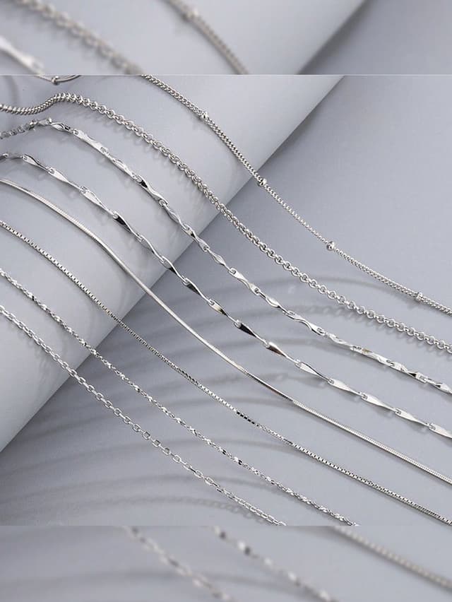 Custom earrings design